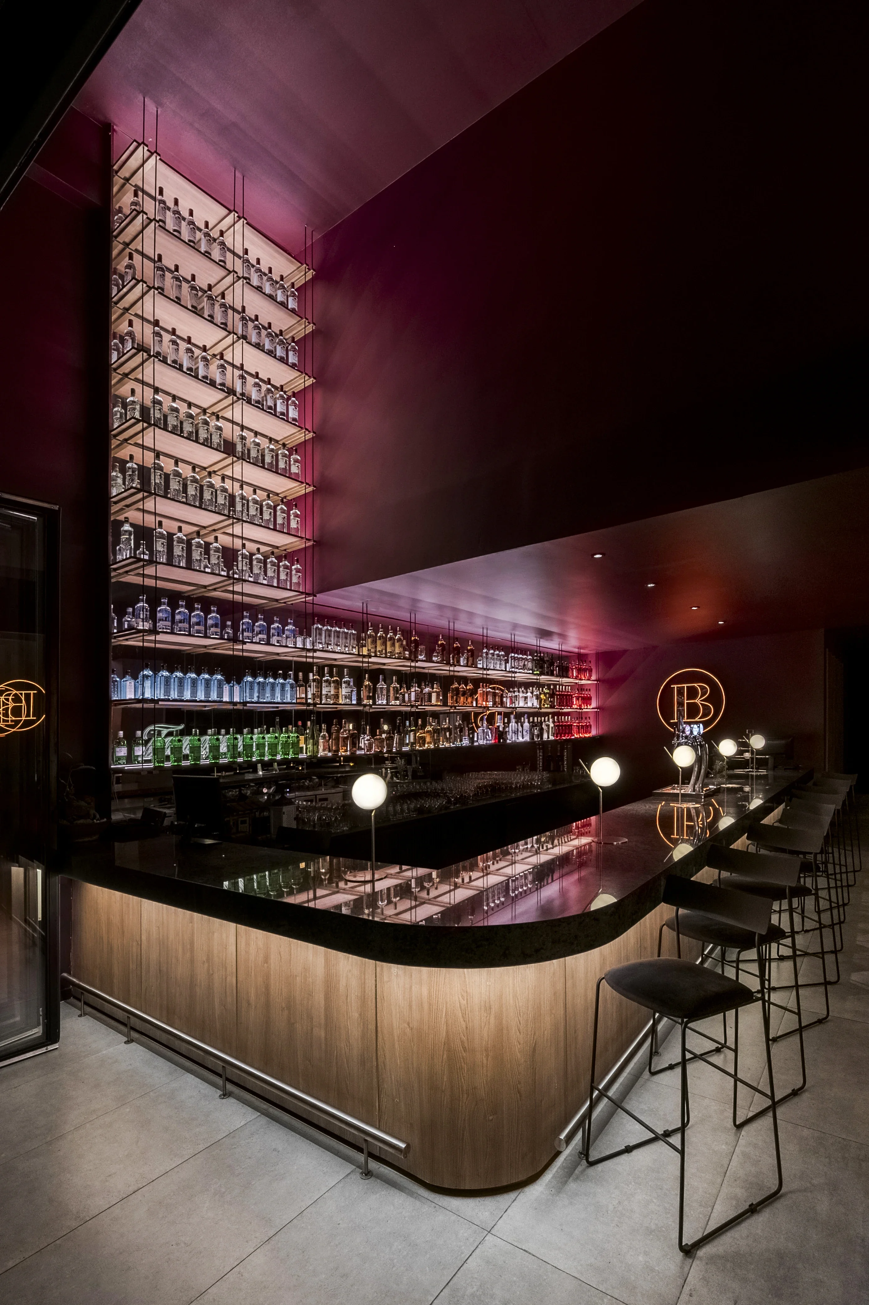 BRAVAS BAR 3